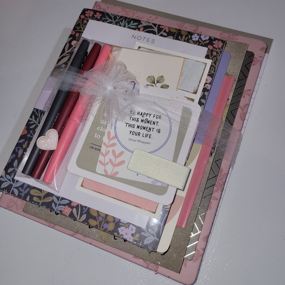 journals, notebooks, writing tools & cards - Picture 14 of 15